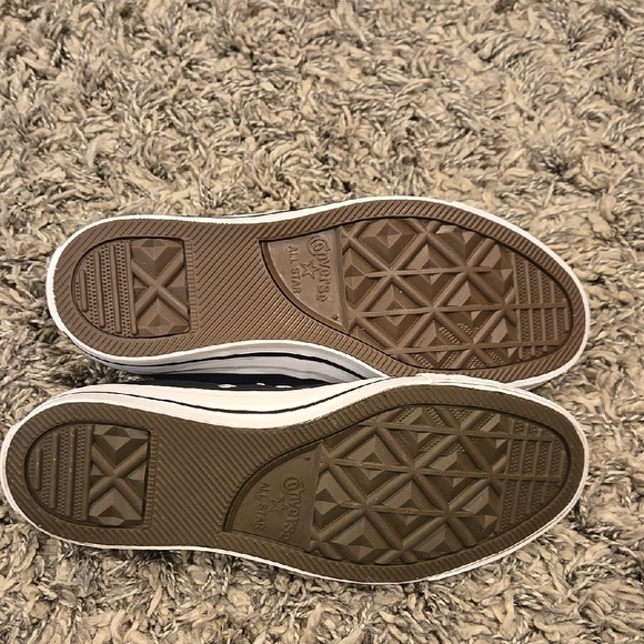 Converse Black Canvas Sneakers - Picture 4 of 7